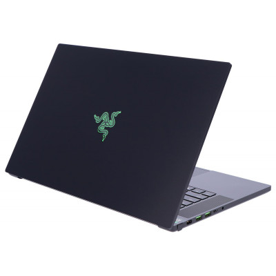 Razer Blade 15 Advanced (RZ09-0409BEA3-R3E1)