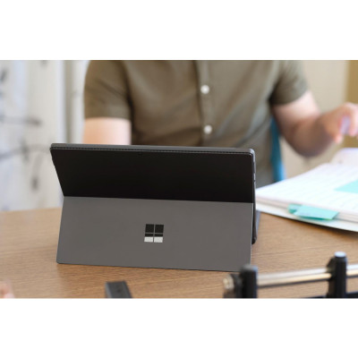 Microsoft Surface Pro 8 (8PQ-00019)