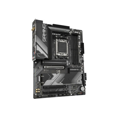 GIGABYTE B650 GAMING X AX V2