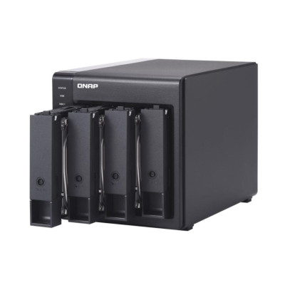 Qnap TR-004