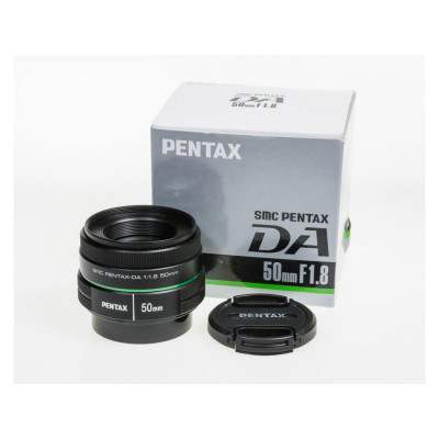 Pentax DA 50mm f/1.8