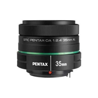 Pentax KP black + DA 35mm F2.4