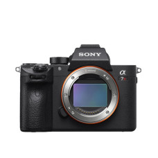 Sony Alpha A7R III body (ILCE7RM3)