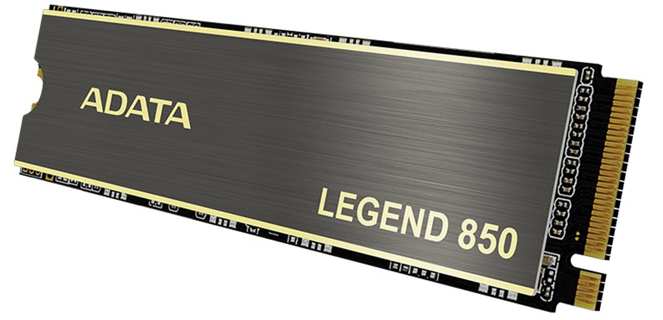 M.2 Gen4 NVMe LEGEND 850 SSD – вид спереди под углом