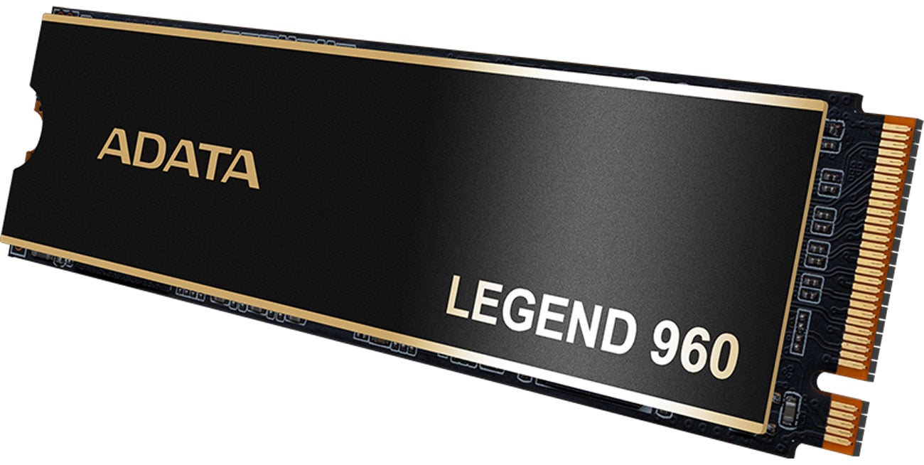 M.2 Gen4 NVMe LEGEND 960 SSD – вид спереду пiд кутом