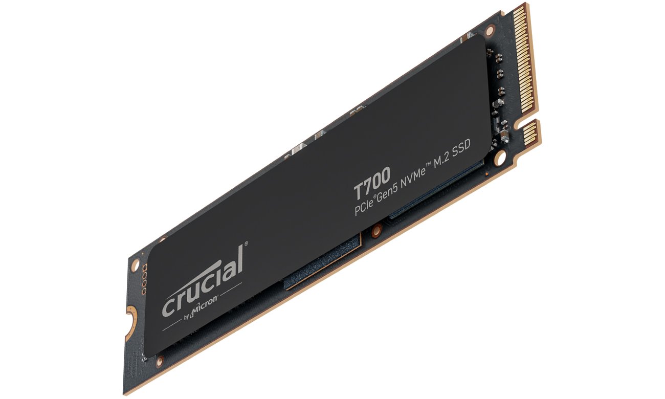 M.2 Crucial T700 PCIe Gen5 NVMe SSD – вид спереди под углом