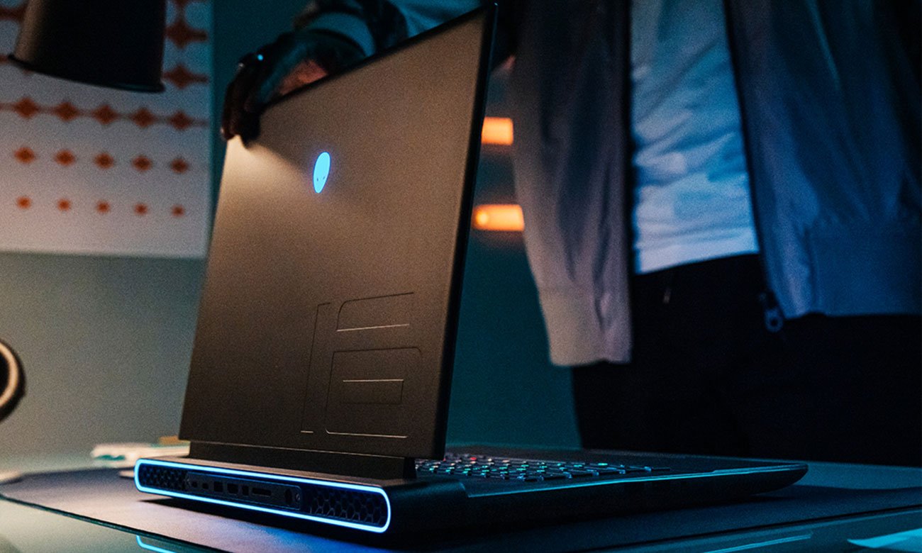 игровой ноутбук Dell Alienware m16 R1