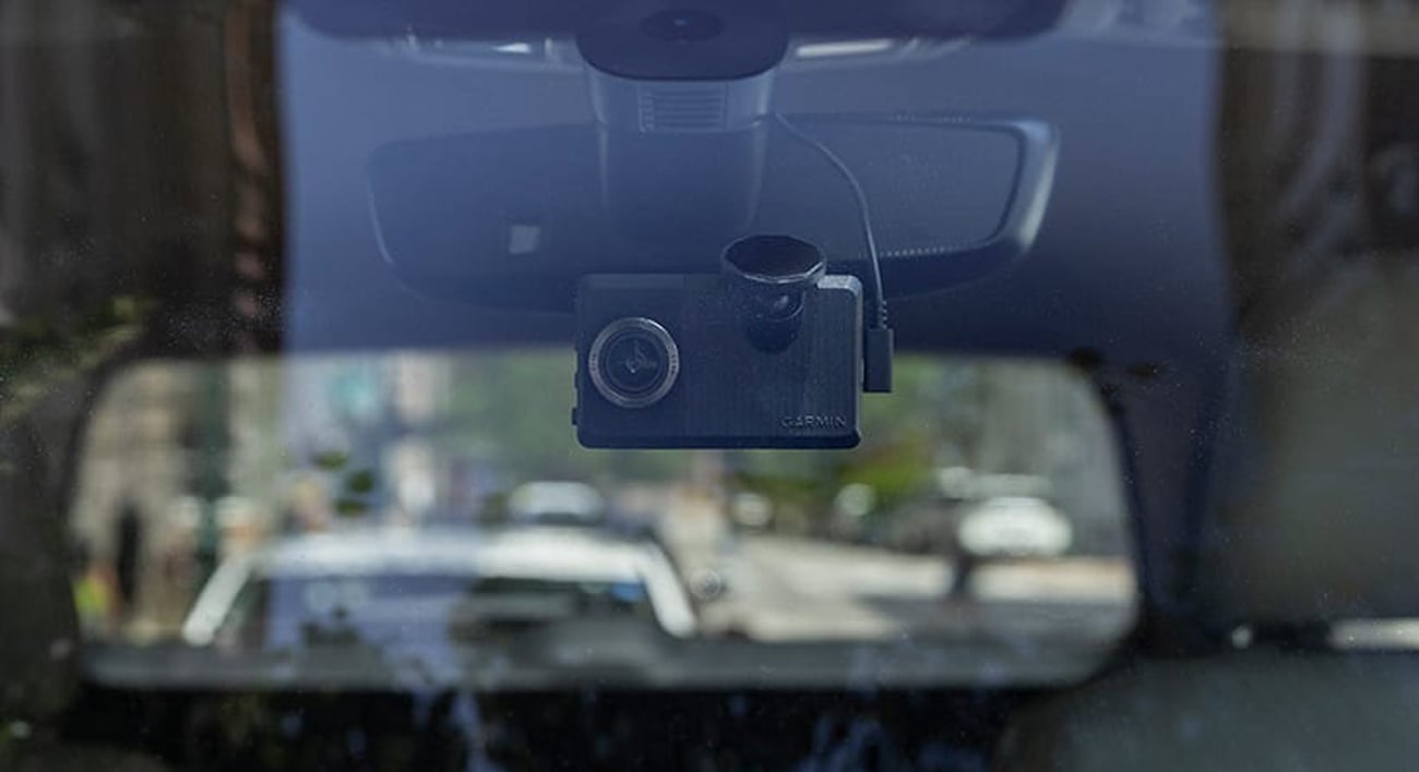 Відеореєстратор Garmin Dash Cam Live - графіка стилю життя