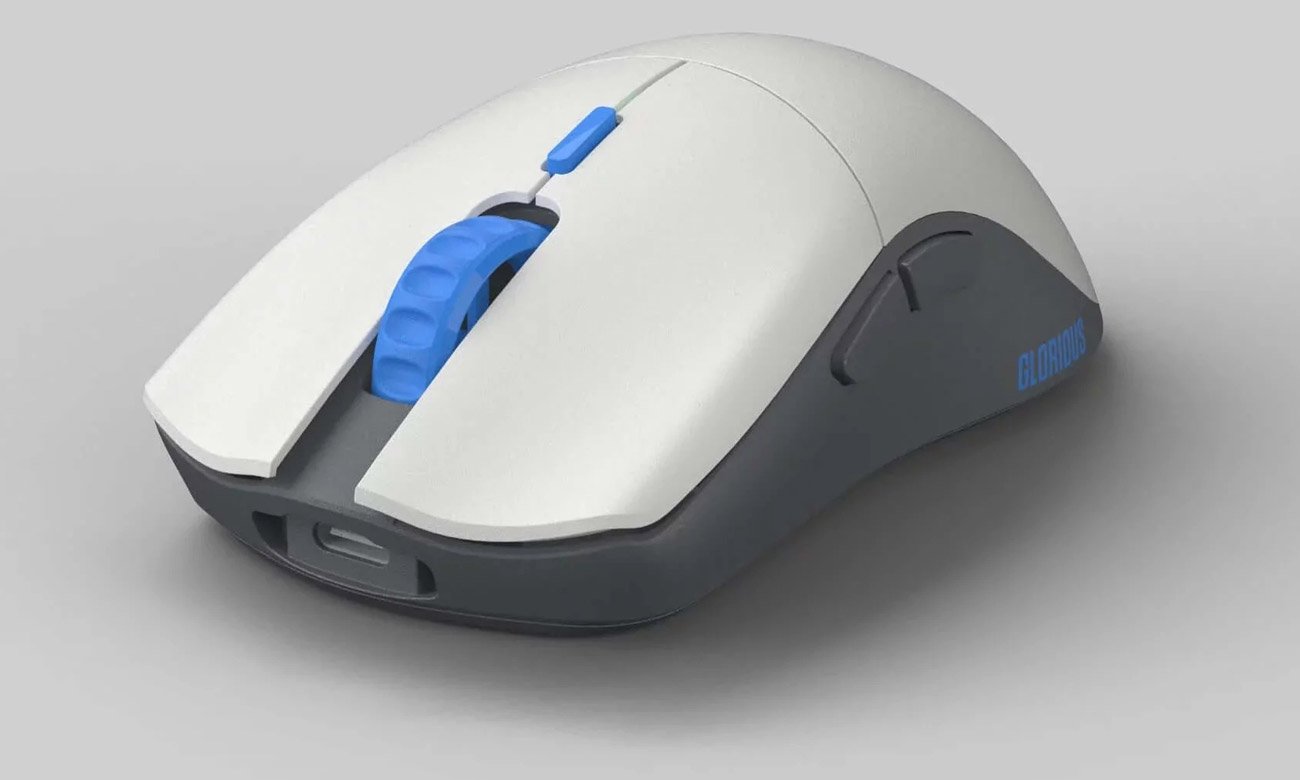 Glorious PC Gaming Race Series One Pro Wireless Vidar Mouse – вид спереди под углом