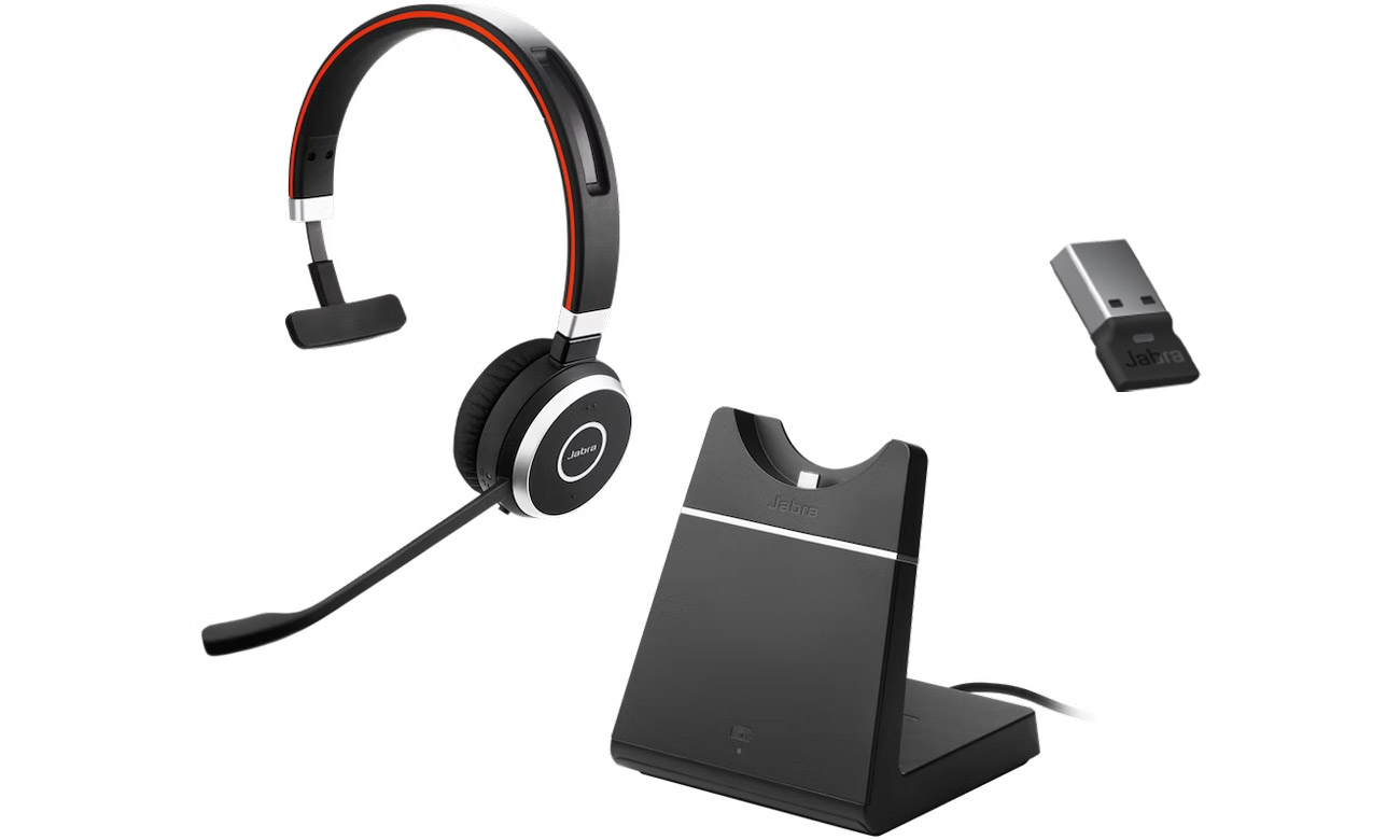 Гарнитура Jabra Evolve 65 SE Mono UC + подставка для зарядки + адаптер USB-A – угловой вид спереди