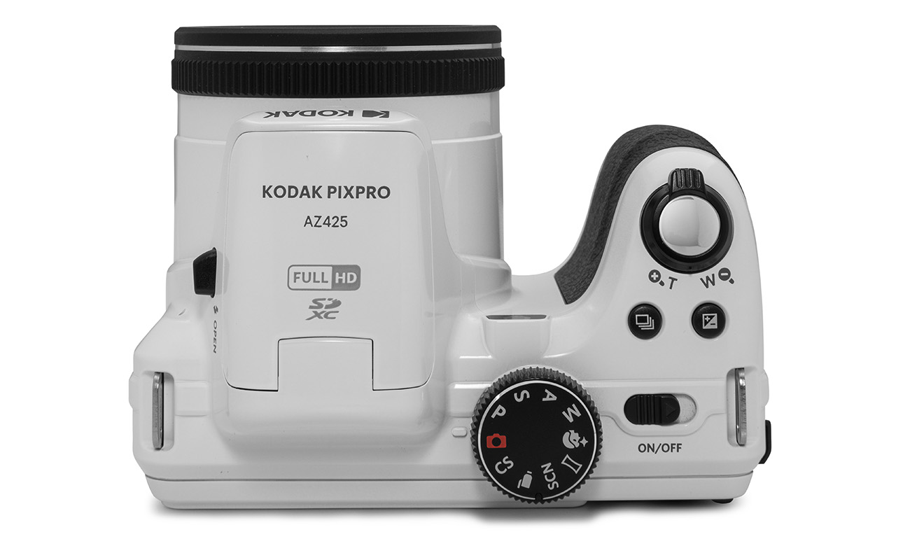 Компактна камера Kodak PIXPRO AZ425 бiла