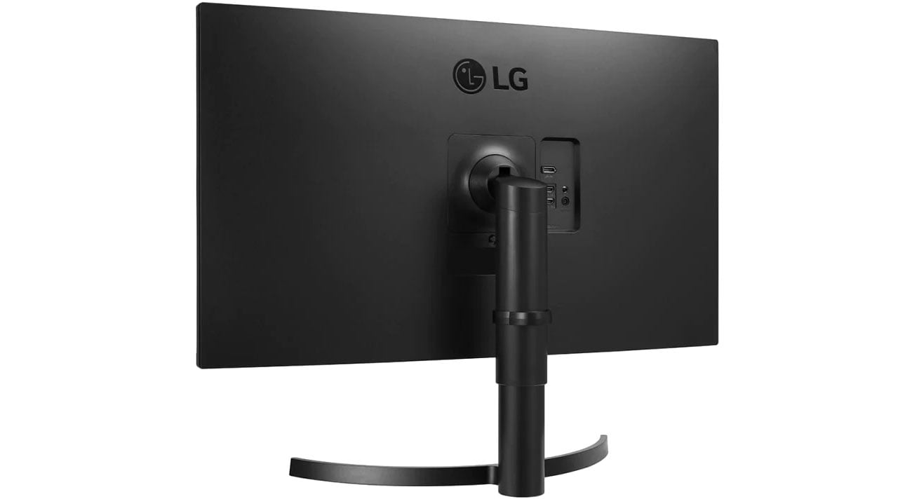 Конструкция LG 32QN650