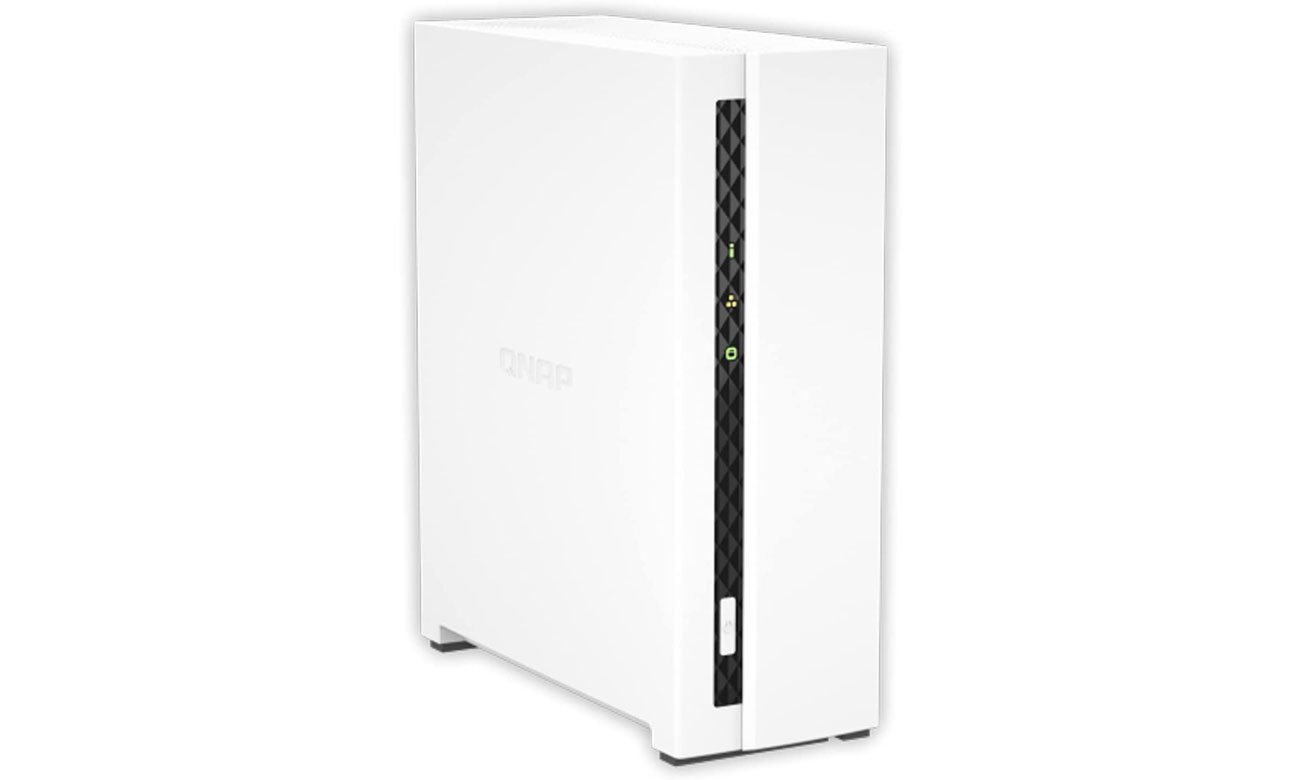 QNAP TS-133 NAS – вид спереди и справа