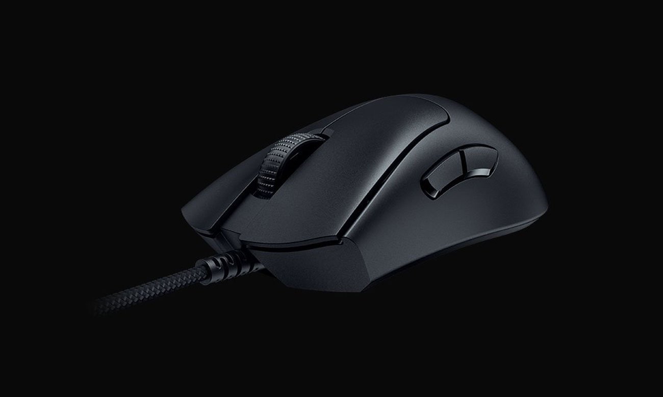 Вид Razer DeathAdder V3 спереди под углом