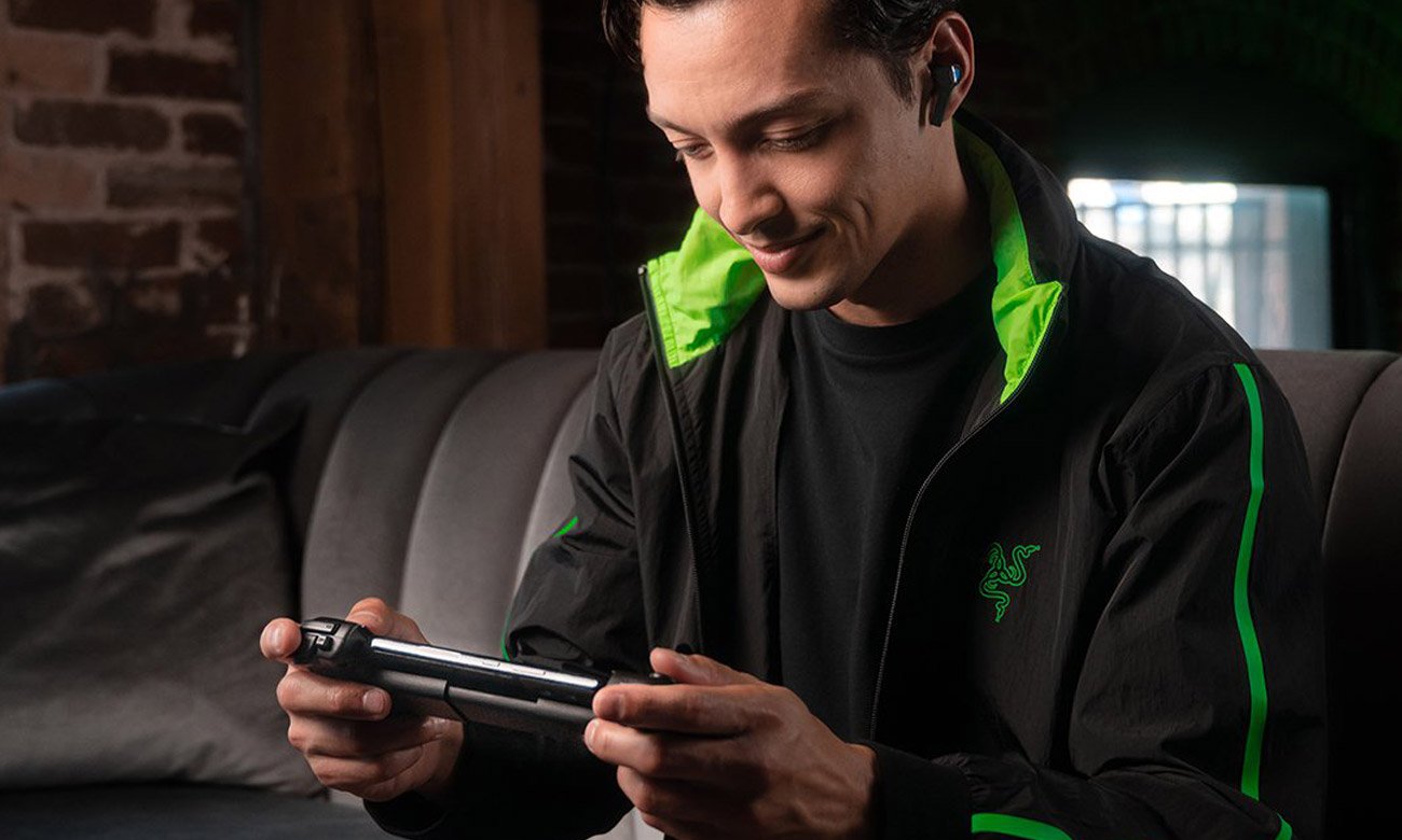 Мобільний контролер Razer Kishi V2 для смартфонів Android - грайте як на консолі