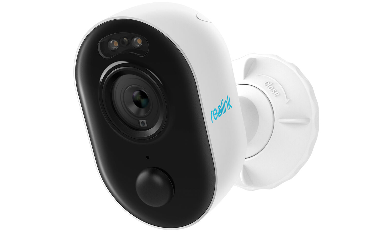 Reolink Lumus Smart Outdoor Camera - Угловой вид спереди