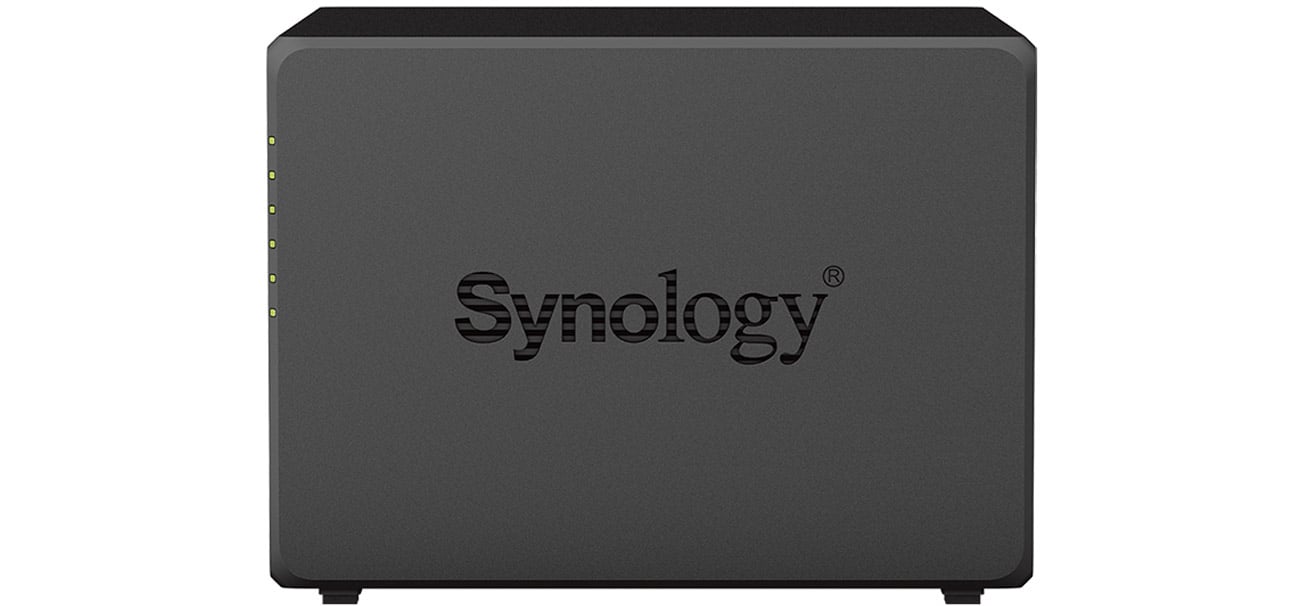 Сетевой диск Synology DS1522+ NAS