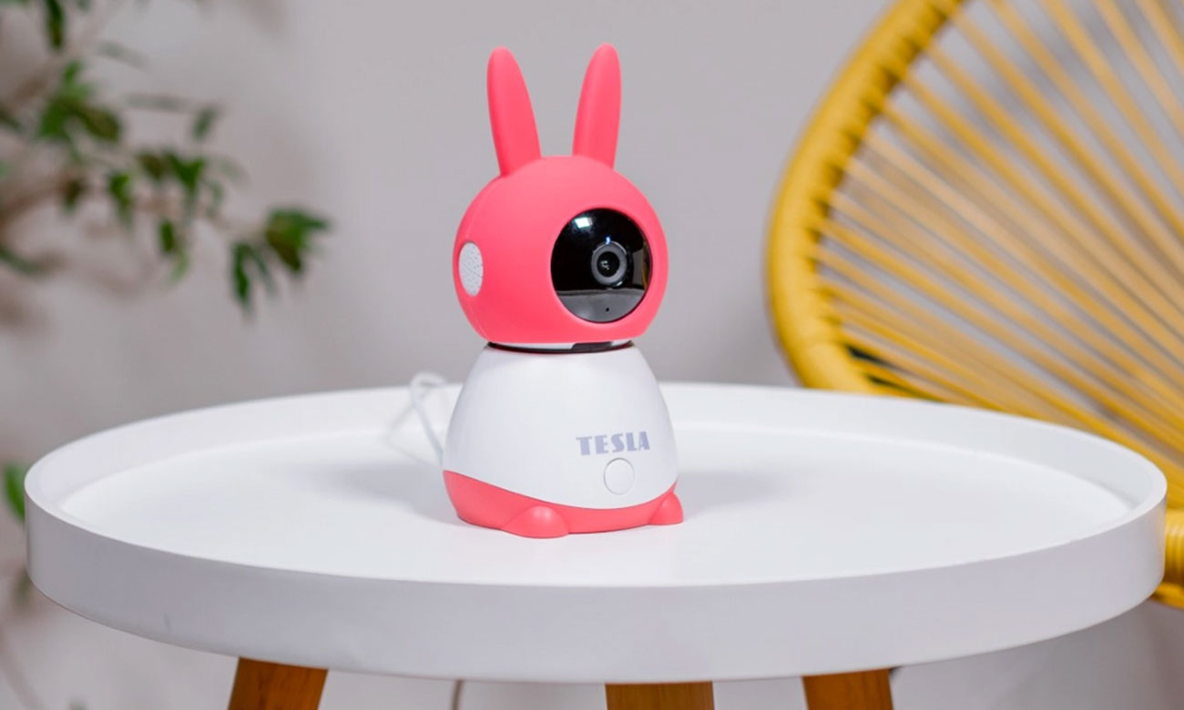 Tesla Smart Camera 360 Baby Pink Компактный размер