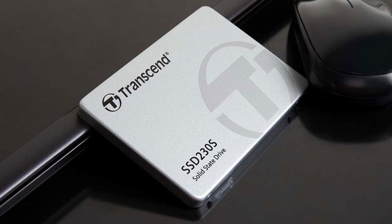 2,5-дюймовый SSD-накопитель Transcend 230S SATA - Lifestyle графика